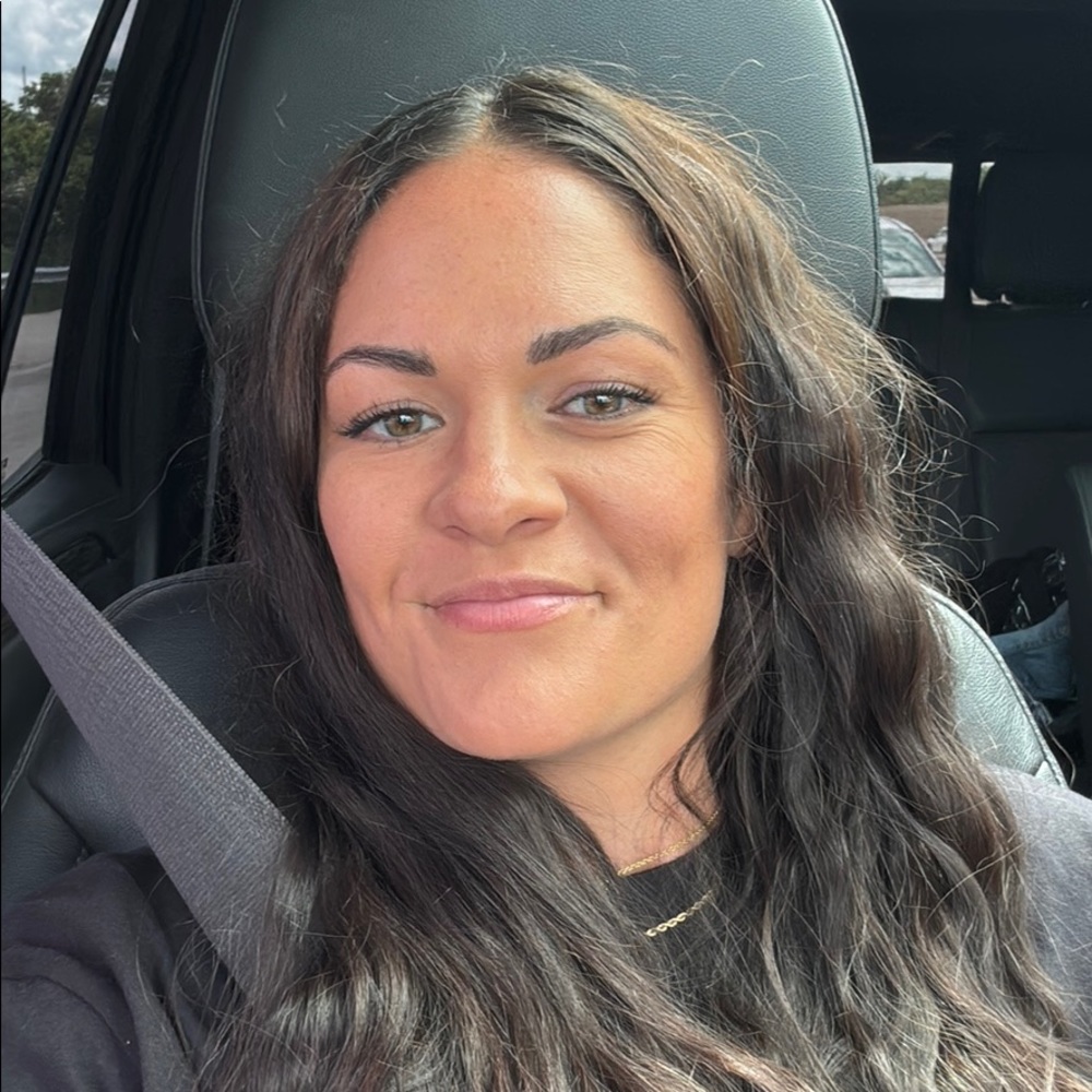 Meet your Posher, Stephanie